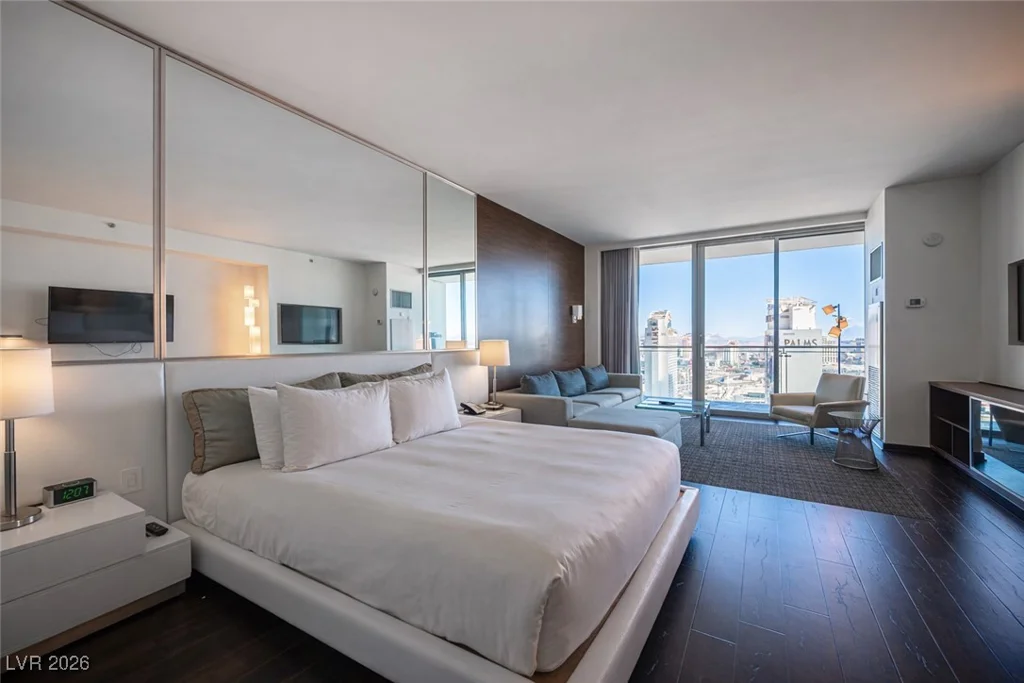 4381 Flamingo, Las Vegas, NV 89103