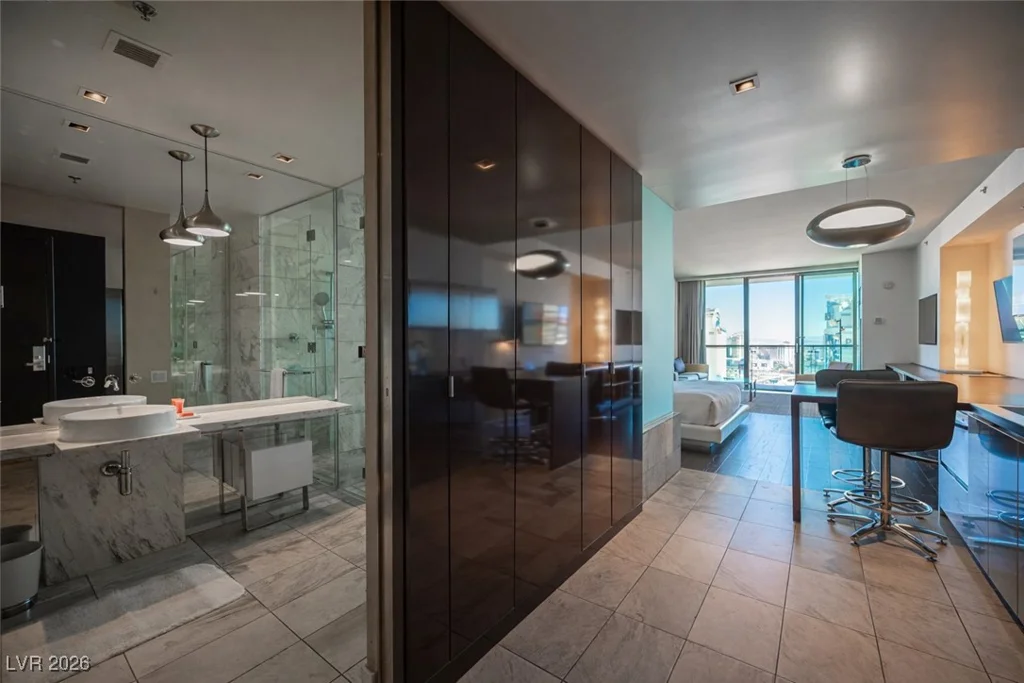 4381 Flamingo, Las Vegas, NV 89103