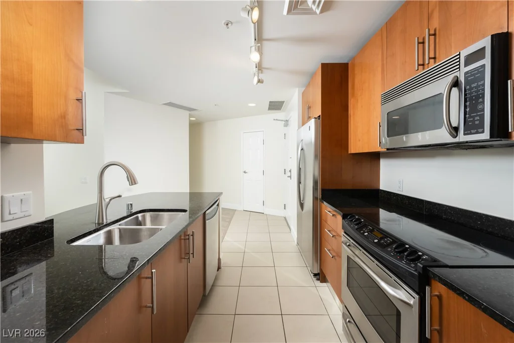 200 Sahara, Las Vegas, NV 89102