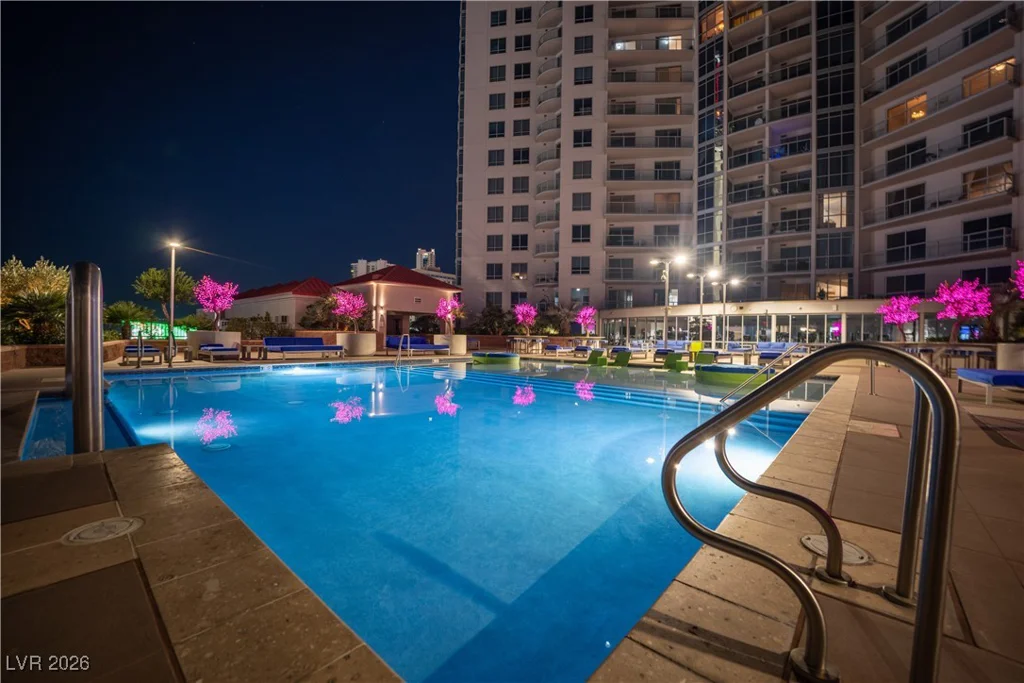 200 Sahara, Las Vegas, NV 89102