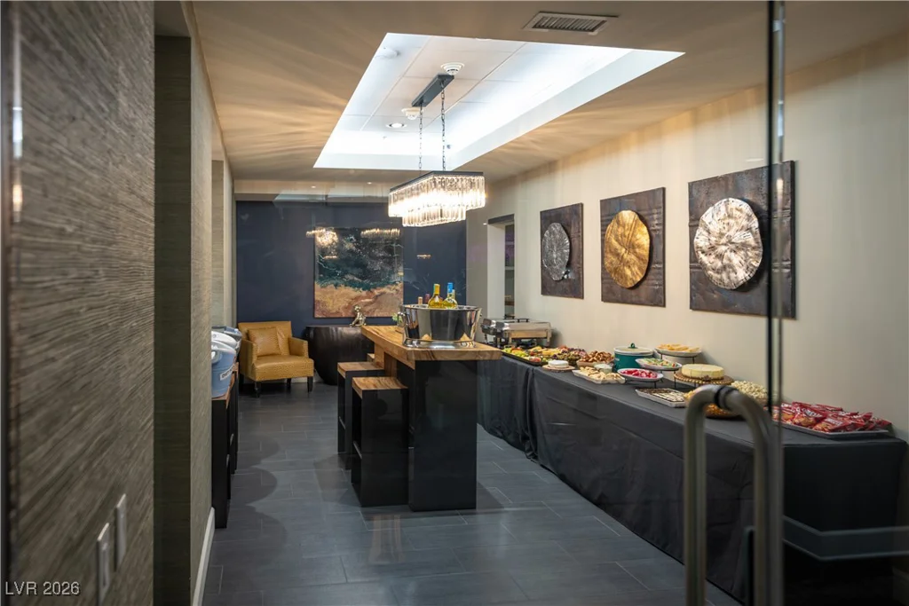 200 Sahara, Las Vegas, NV 89102