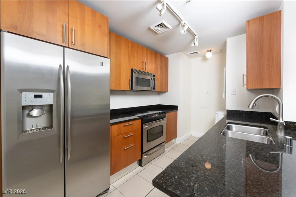 200 Sahara, Las Vegas, NV 89102
