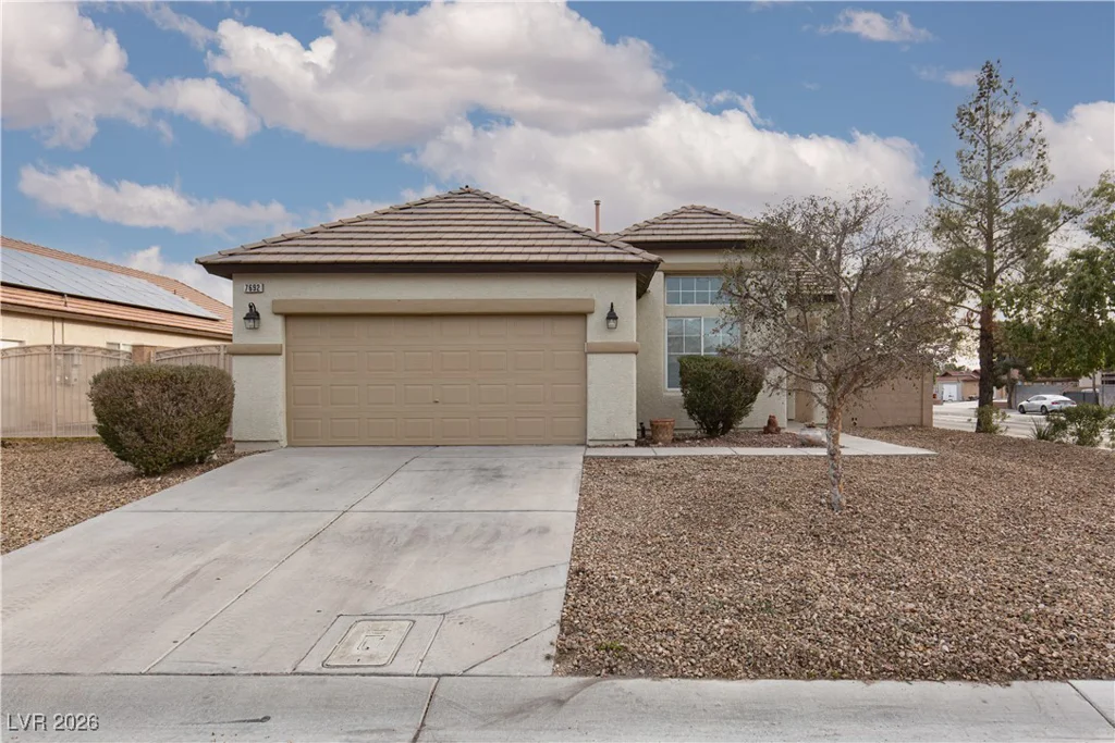 7692 Silent Falls, Las Vegas, NV 89123