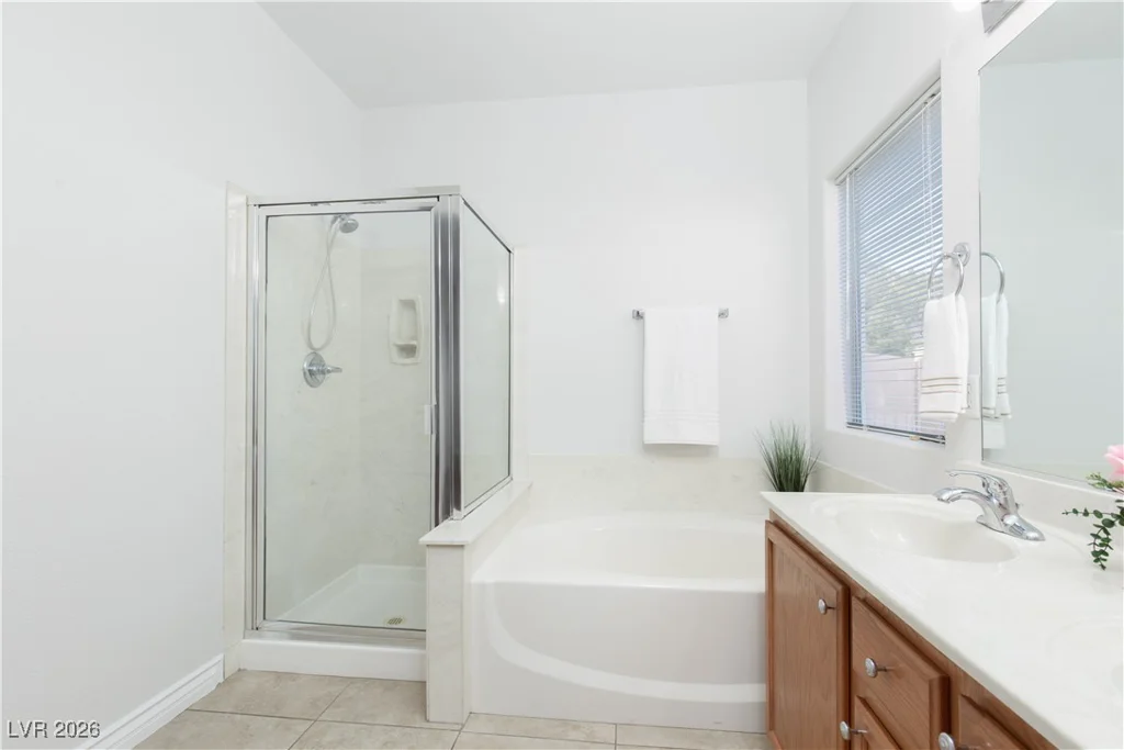 7692 Silent Falls, Las Vegas, NV 89123