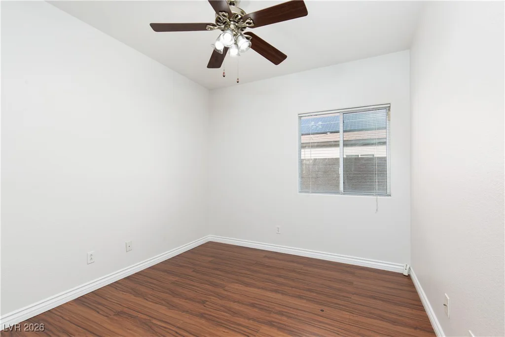 7692 Silent Falls, Las Vegas, NV 89123