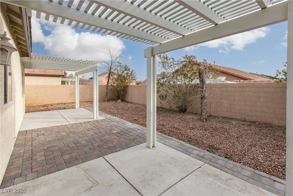 7692 Silent Falls, Las Vegas, NV 89123