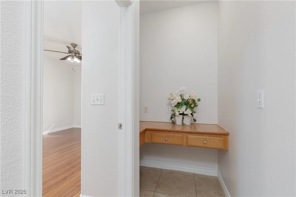 7692 Silent Falls, Las Vegas, NV 89123