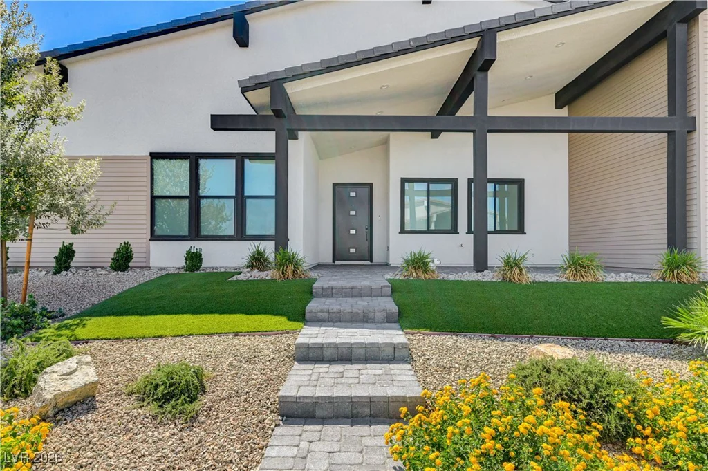 5745 El Royale, Las Vegas, NV 89149