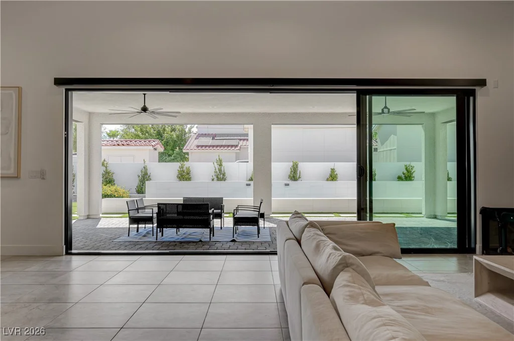 5745 El Royale, Las Vegas, NV 89149