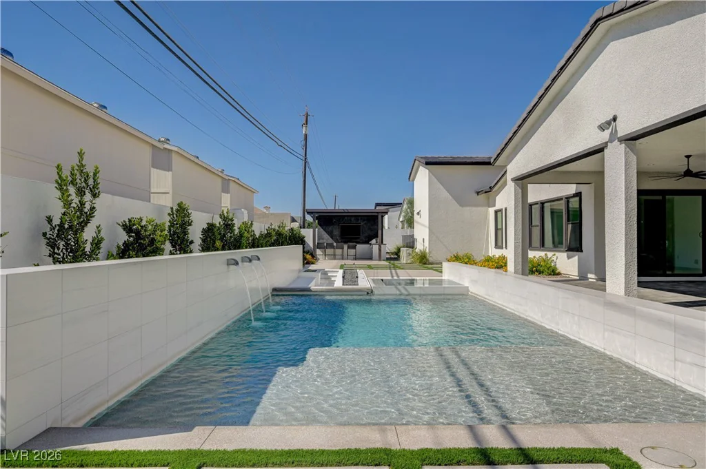 5745 El Royale, Las Vegas, NV 89149
