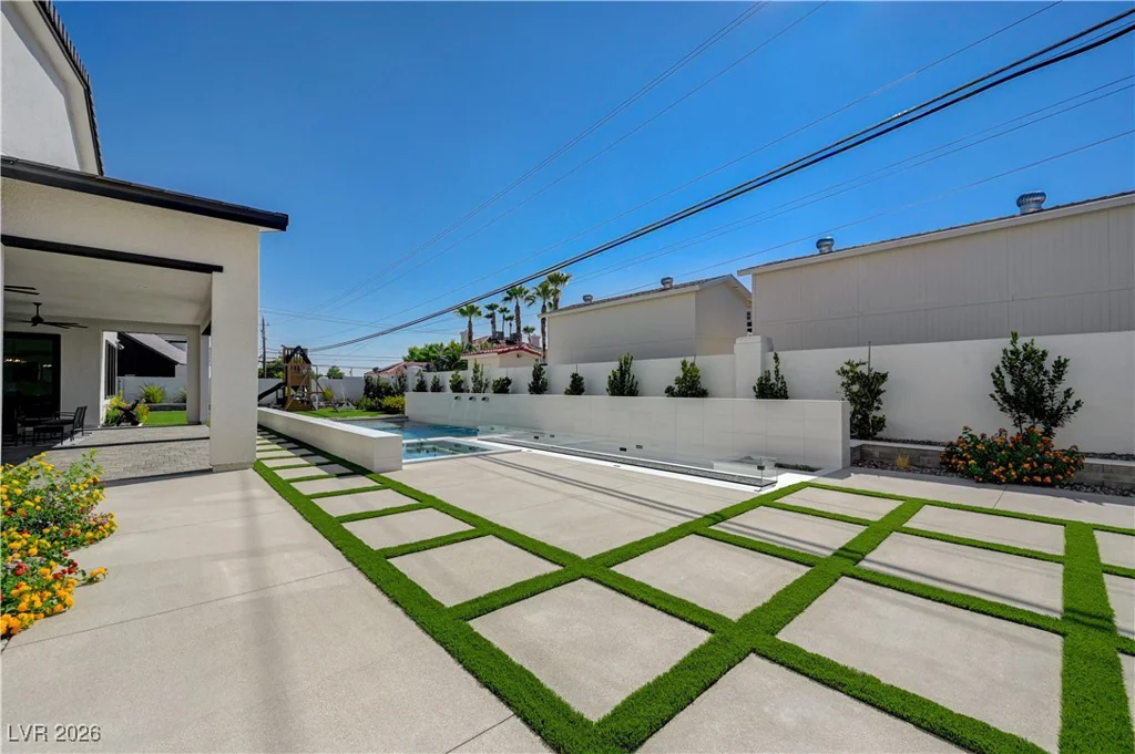5745 El Royale, Las Vegas, NV 89149