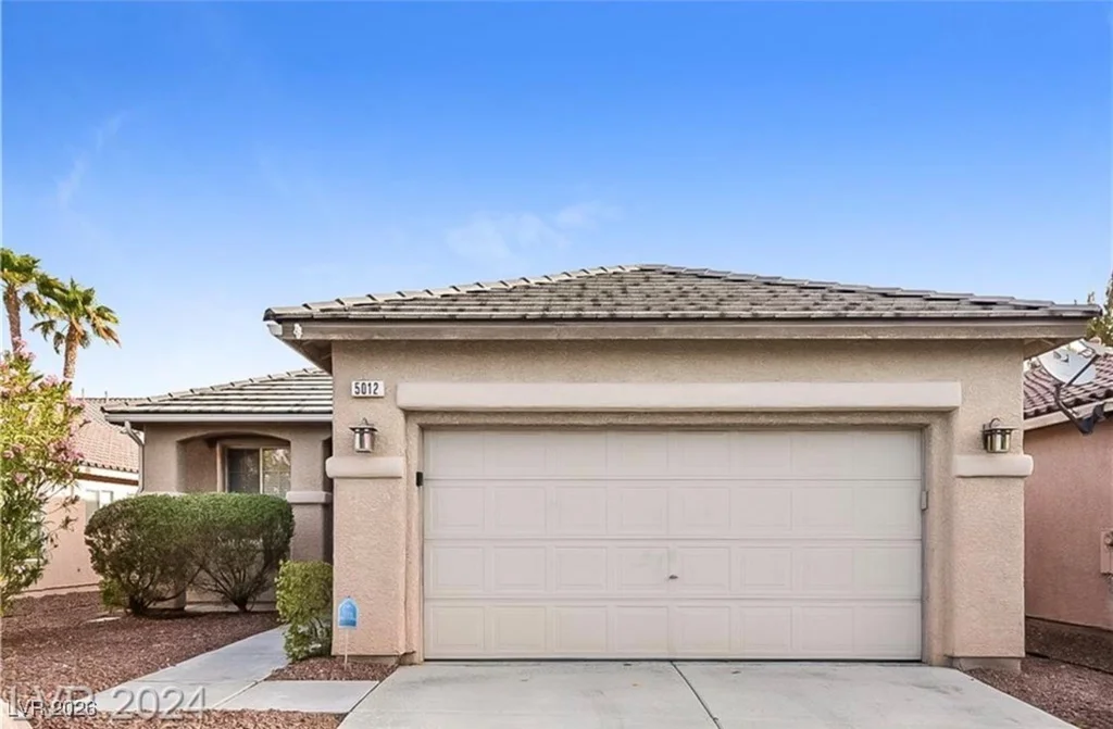 5012 Charlo, Las Vegas, NV 89131
