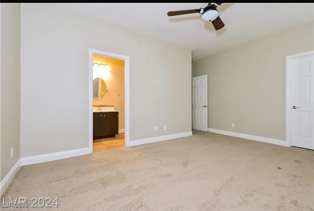 5012 Charlo, Las Vegas, NV 89131