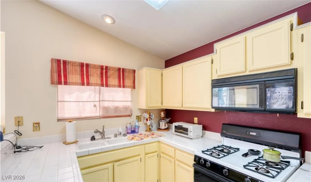8013 Tribal, Las Vegas, NV 89145