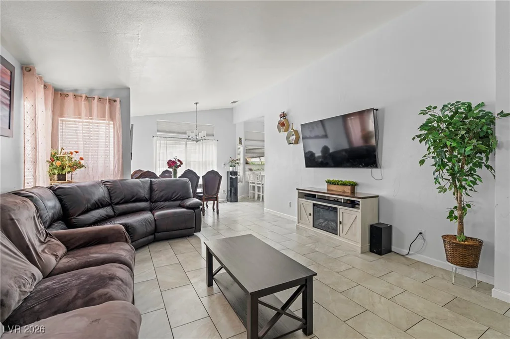 2184 Raspberry Hill, Las Vegas, NV 89142