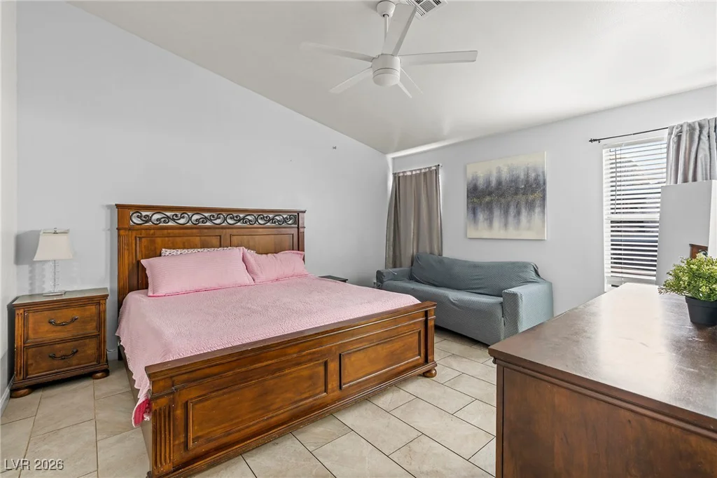 2184 Raspberry Hill, Las Vegas, NV 89142