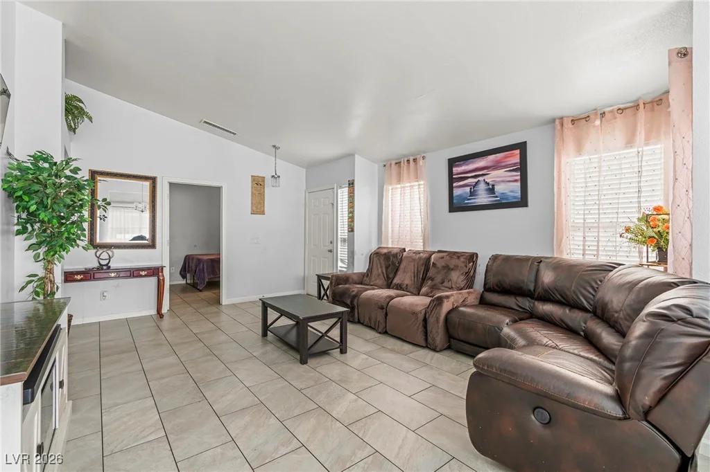 2184 Raspberry Hill, Las Vegas, NV 89142