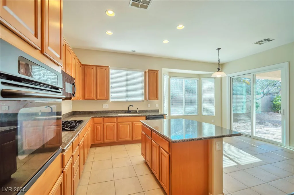 2182 Clearwater Lake, Henderson, NV 89044