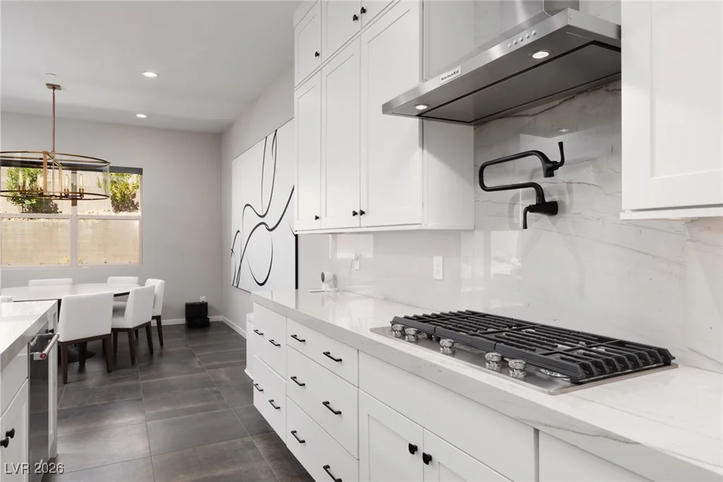379 Malpaso, Las Vegas, NV 89138