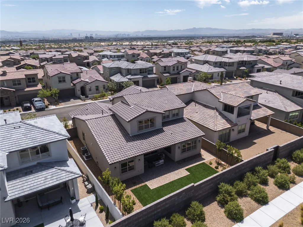379 Malpaso, Las Vegas, NV 89138