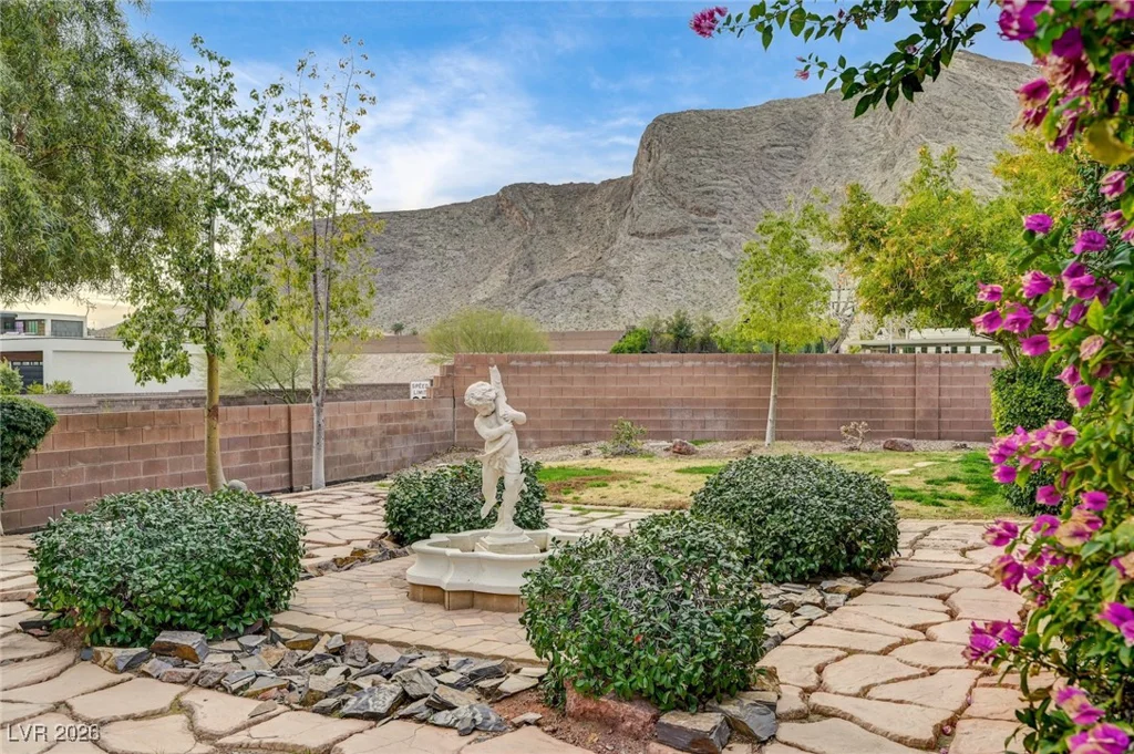 4326 Micahs Canyon, Las Vegas, NV 89129