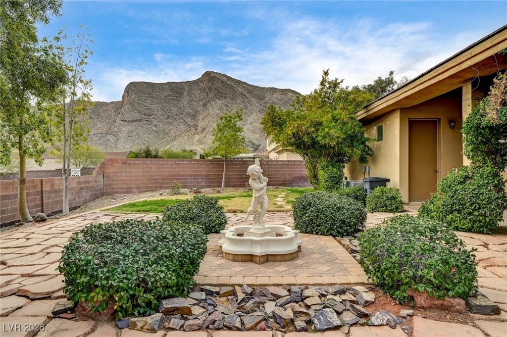 4326 Micahs Canyon, Las Vegas, NV 89129