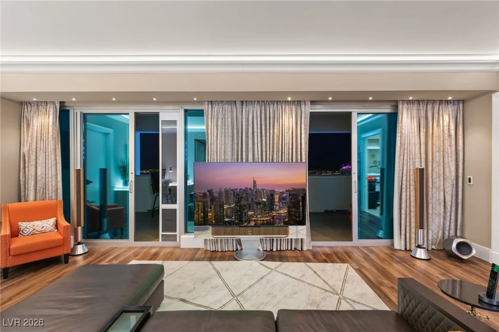 2700 Las Vegas, Las Vegas, NV 89109