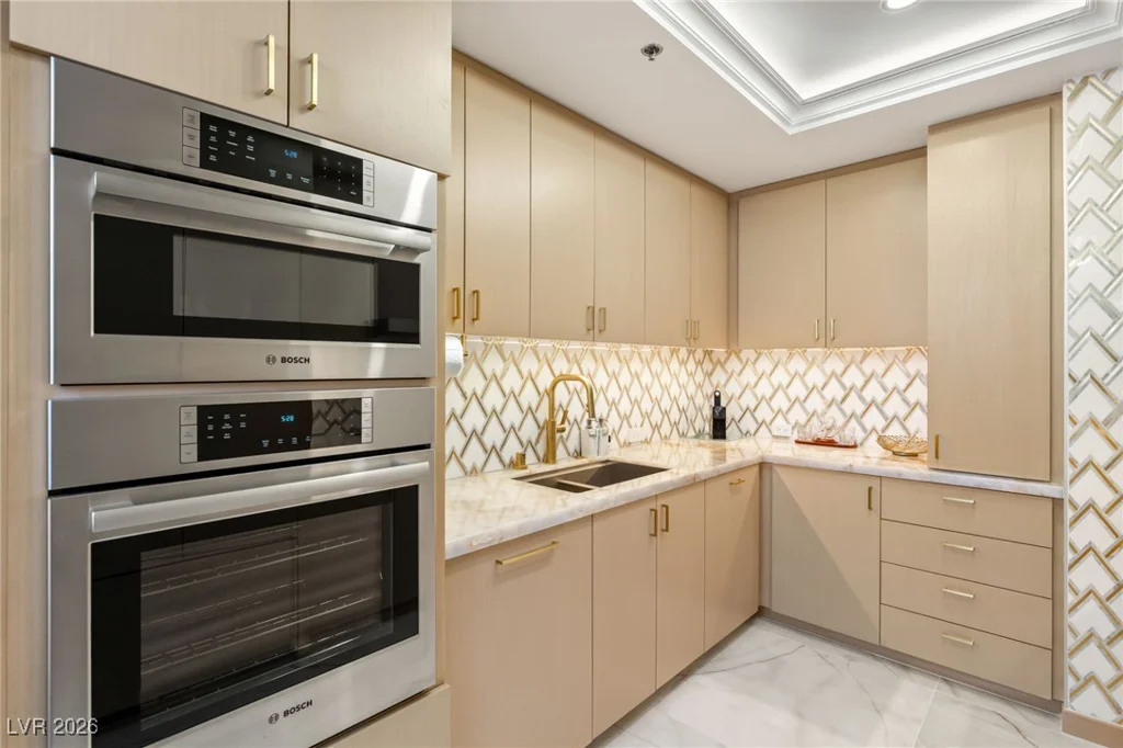 2700 Las Vegas, Las Vegas, NV 89109