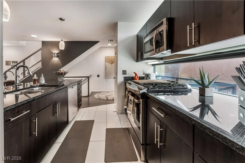 231 Dougram, Las Vegas, NV 89101