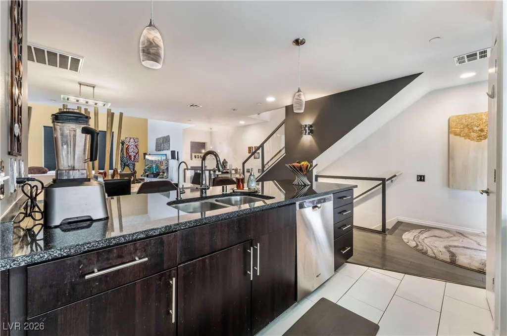 231 Dougram, Las Vegas, NV 89101