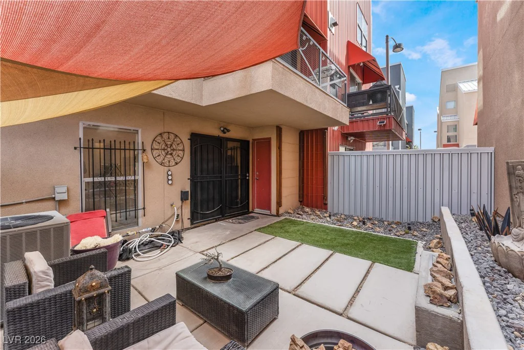 231 Dougram, Las Vegas, NV 89101