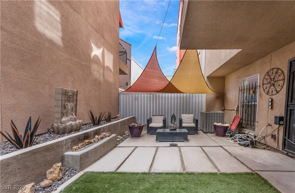 231 Dougram, Las Vegas, NV 89101