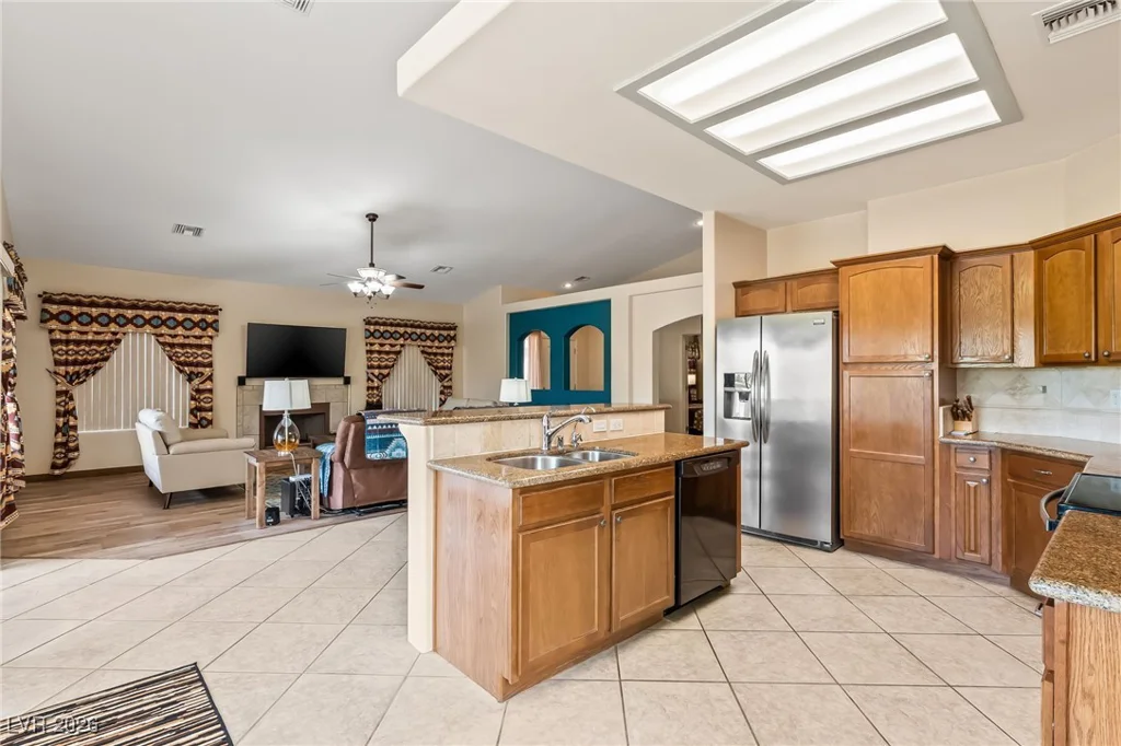 1418 Palm, Laughlin, NV 89029
