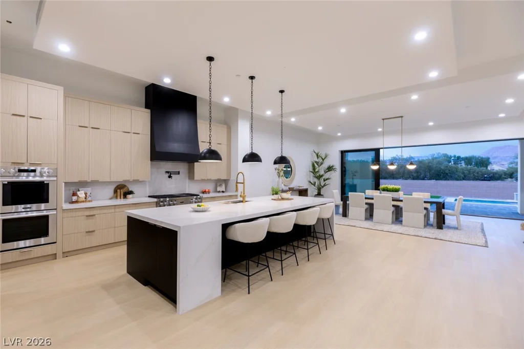5885 St Ebbes, Las Vegas, NV 89131