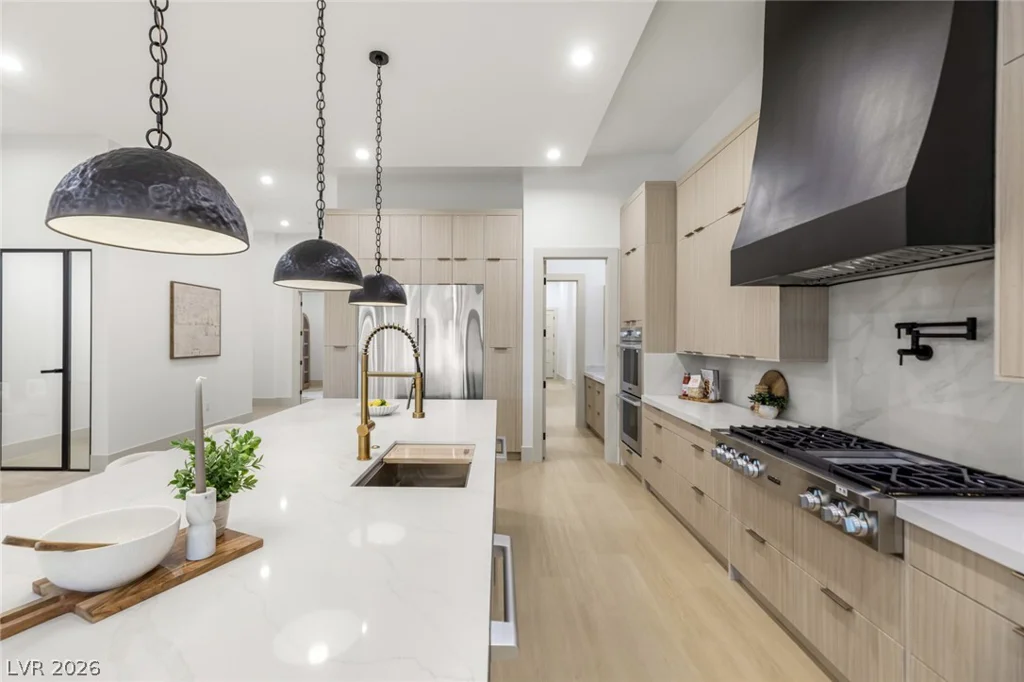 5885 St Ebbes, Las Vegas, NV 89131