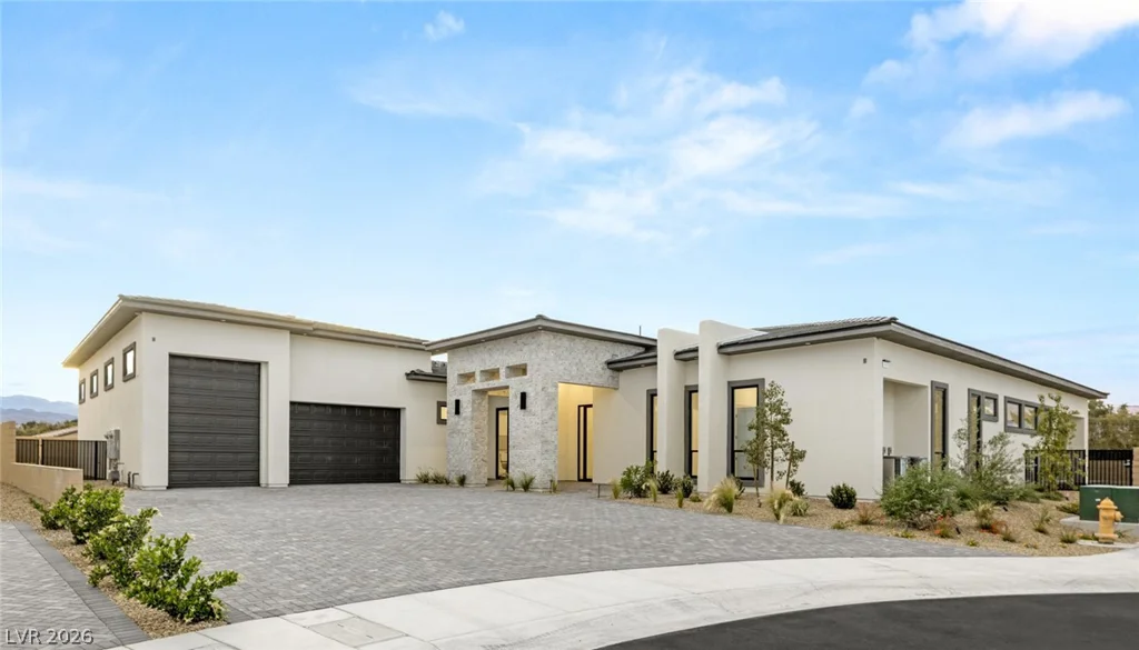 5885 St Ebbes, Las Vegas, NV 89131