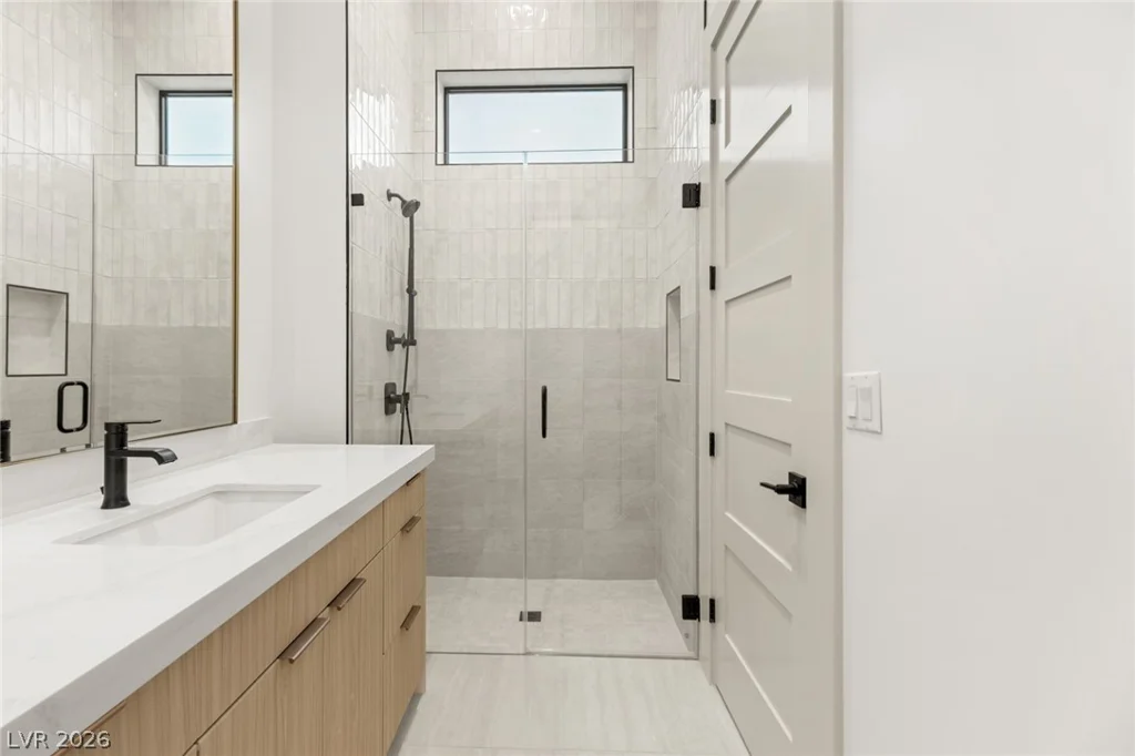 5885 St Ebbes, Las Vegas, NV 89131