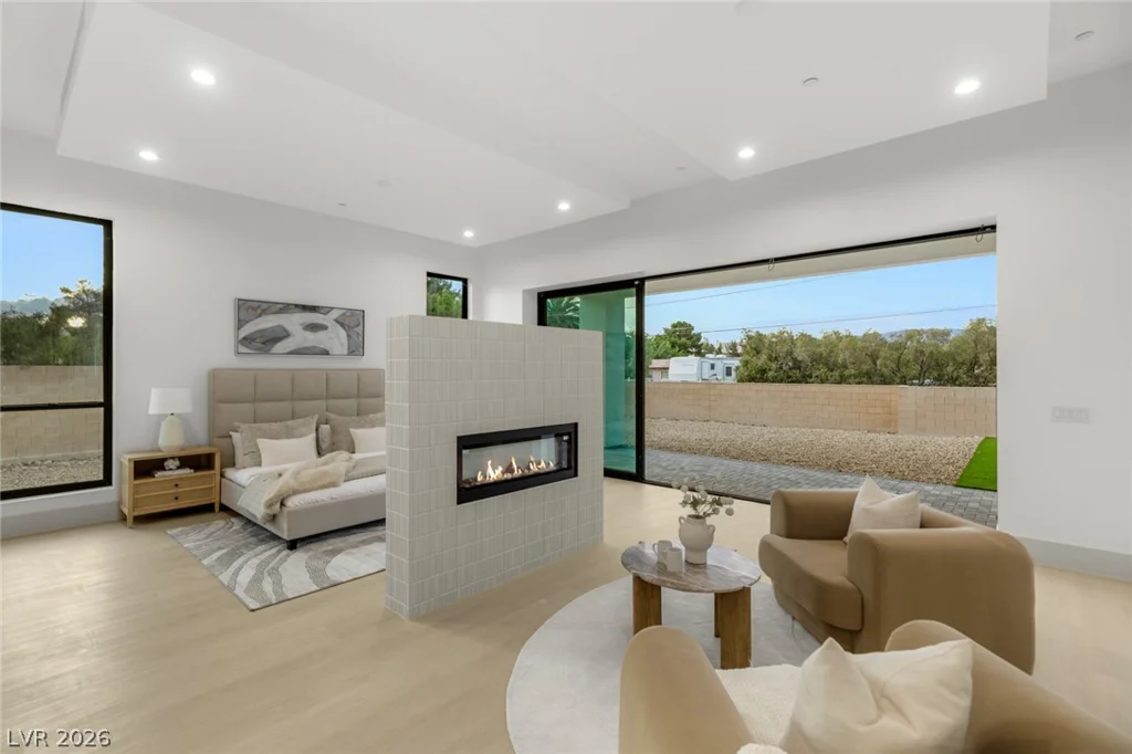 5885 St Ebbes, Las Vegas, NV 89131