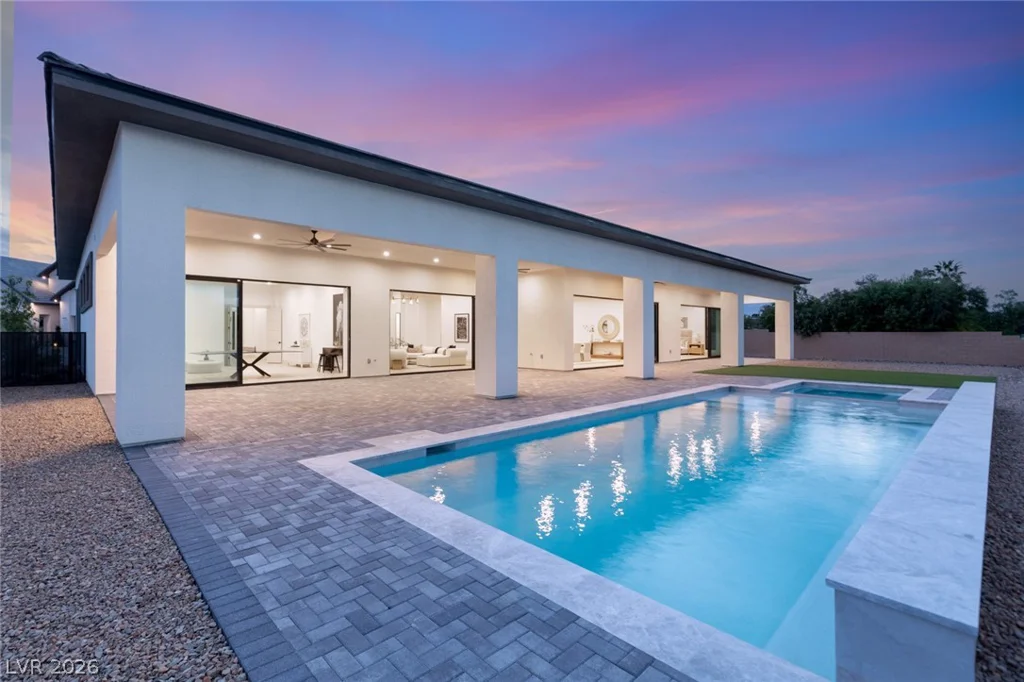 5885 St Ebbes, Las Vegas, NV 89131