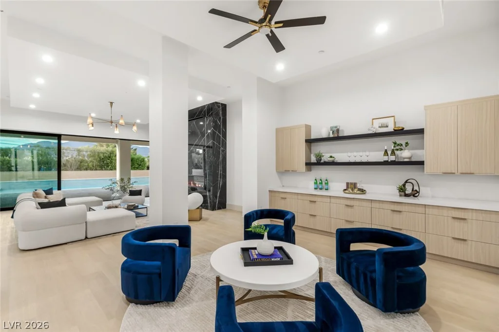 5885 St Ebbes, Las Vegas, NV 89131