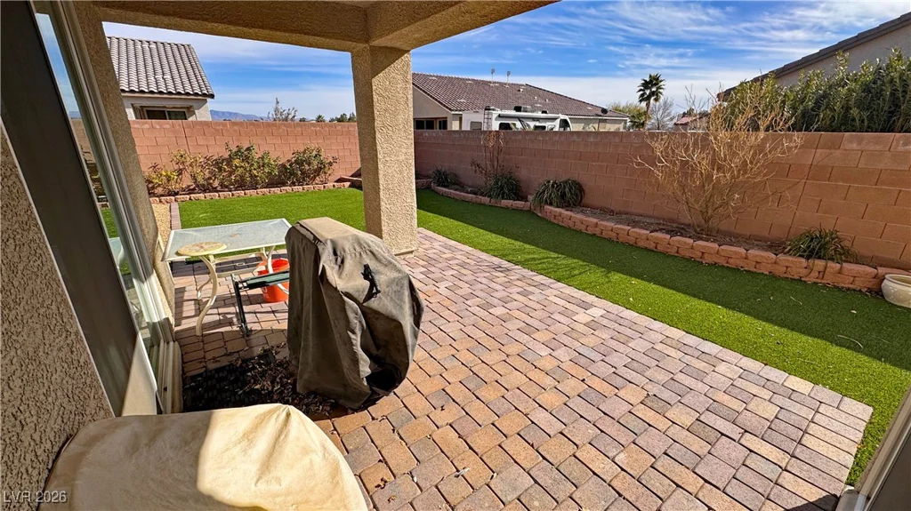 2697 Blossom, Pahrump, NV 89048
