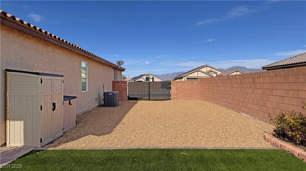 2697 Blossom, Pahrump, NV 89048
