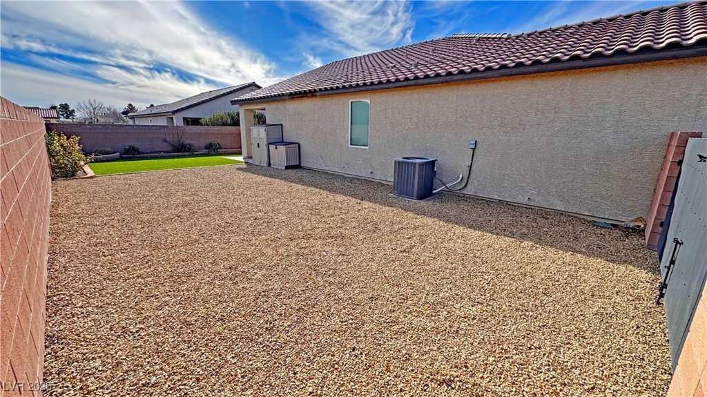 2697 Blossom, Pahrump, NV 89048