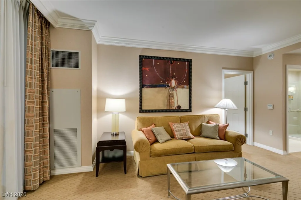145 HARMON, Las Vegas, NV 89109