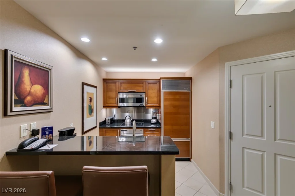 145 HARMON, Las Vegas, NV 89109