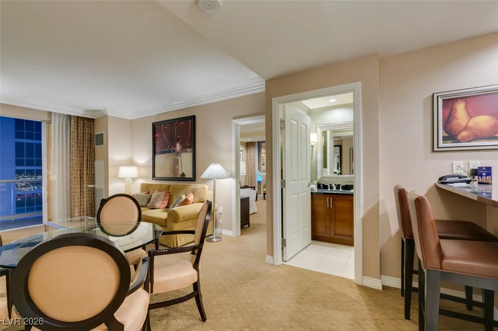 145 HARMON, Las Vegas, NV 89109