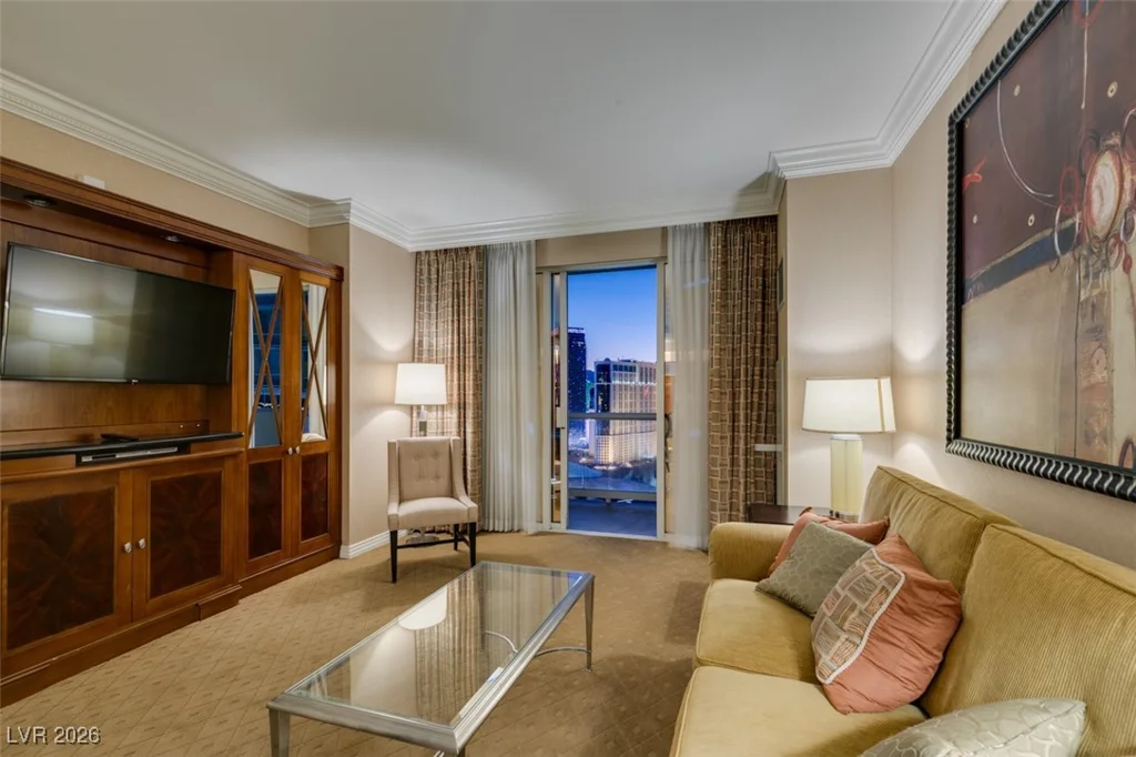 145 HARMON, Las Vegas, NV 89109