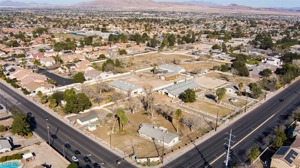 3910 Russell, Las Vegas, NV 89120
