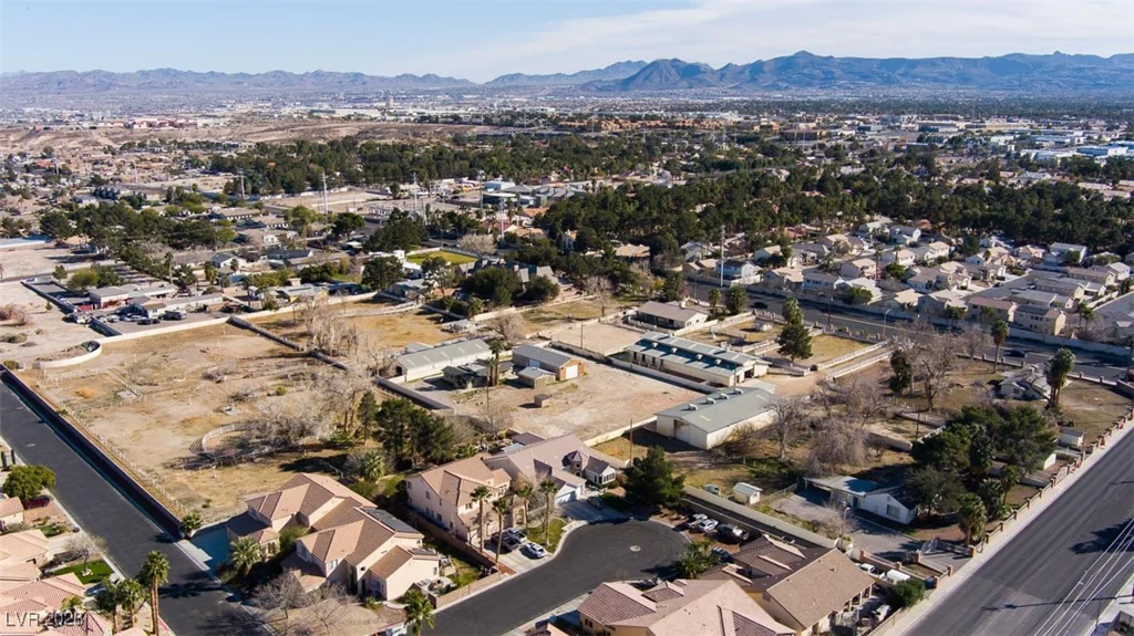 3910 Russell, Las Vegas, NV 89120
