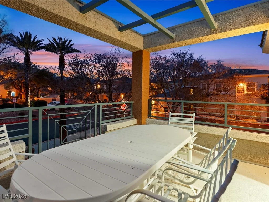 821 Glacier Peak, Las Vegas, NV 89144